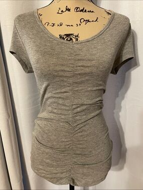 Poof! Heather Gray Short Sleeve Ruched Scoop Neck Top